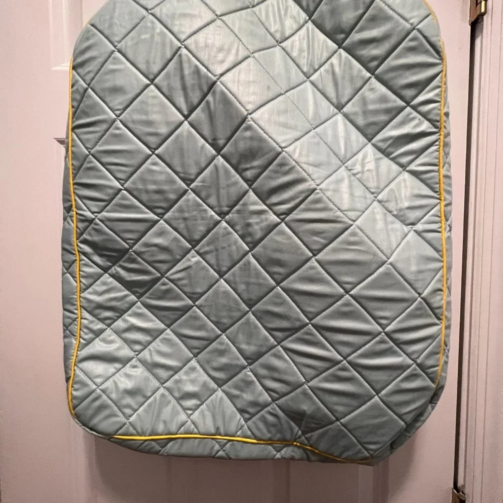 Heirloom Design kid Peter Rabbit garment carrier